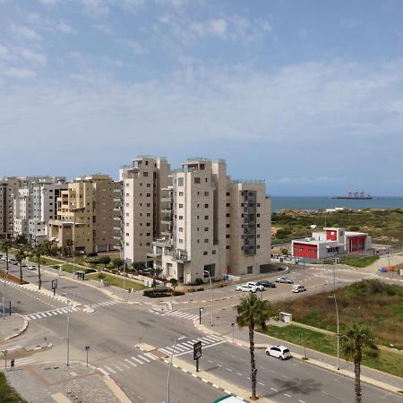 Ferienwohnung Sea& Sun Hadera Exterior foto