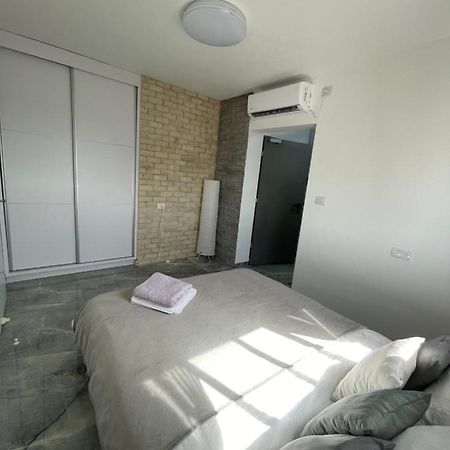 Ferienwohnung Sea& Sun Hadera Exterior foto