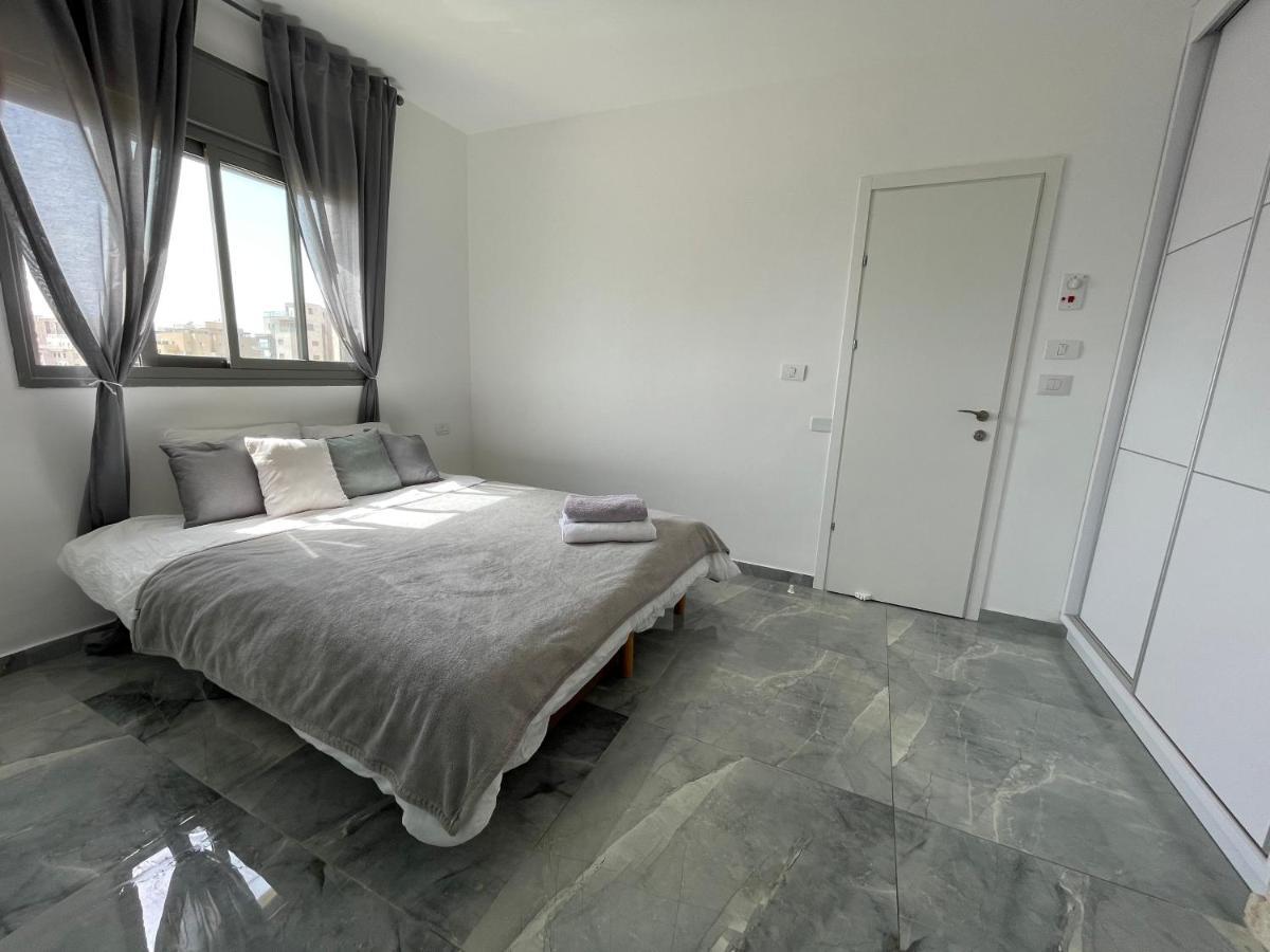 Ferienwohnung Sea& Sun Hadera Exterior foto